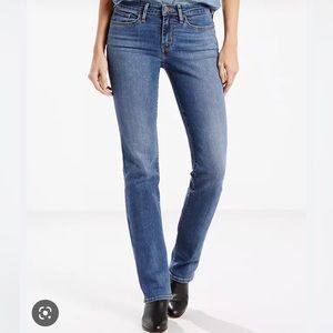 Levis 714 straight leg jeans
